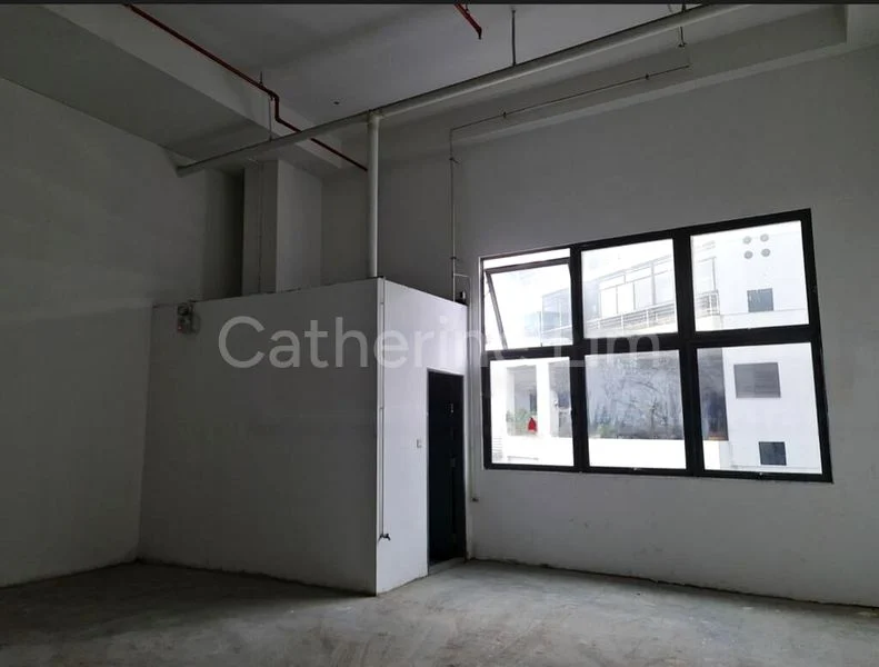 Light Industrial (B1) for Rent: S9, Sheffield — 1,500 sq ft unit on Petre Street. - Image 1