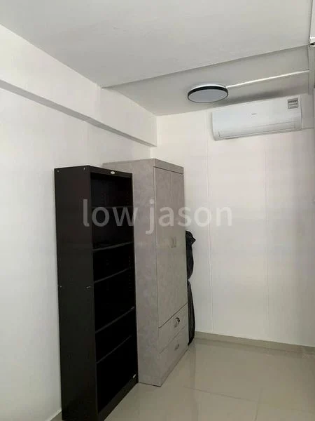 Common Room (HDB) for Rent in  211 Bishan Street 23 - Image 1