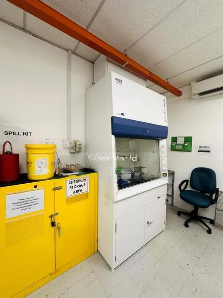 Factory / Workshop (B2) for Rent: STANDALONE FACTORY WAREHOUSE OFF AYE, featuring Corporate Frontage and an Overhead Crane fitted office. - Image 8