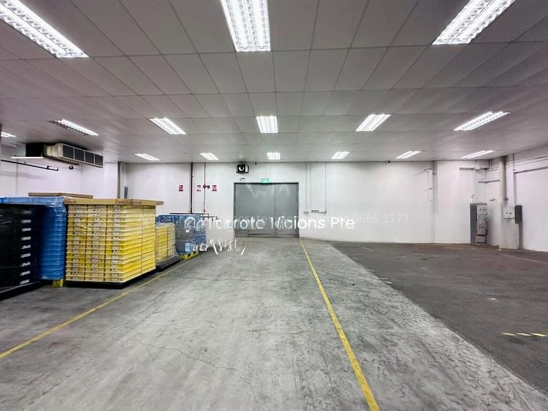 Factory / Workshop (B2) for Rent: STANDALONE FACTORY WAREHOUSE OFF AYE, featuring Corporate Frontage and an Overhead Crane fitted office. - Image 4