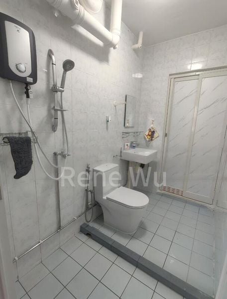 Common Room (HDB) for Rent in  163 Gangsa Road - Image 4