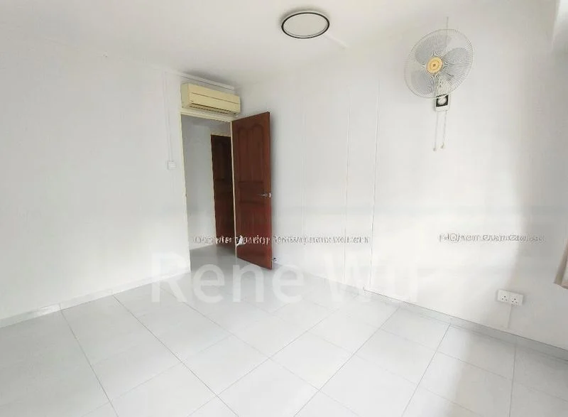 Common Room (HDB) for Rent in  163 Gangsa Road - Image 2