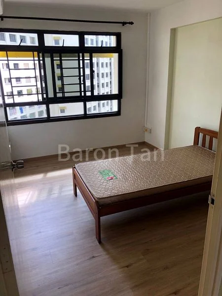 5 Room (5I) HDB for Rent in  115B Yishun Ring Road - Image 4