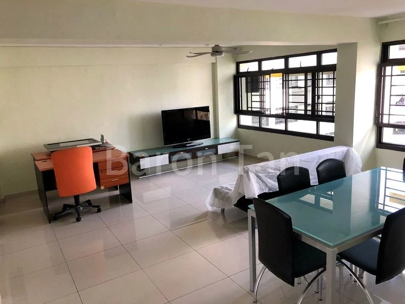 5 Room (5I) HDB for Rent in  115B Yishun Ring Road - Image 3