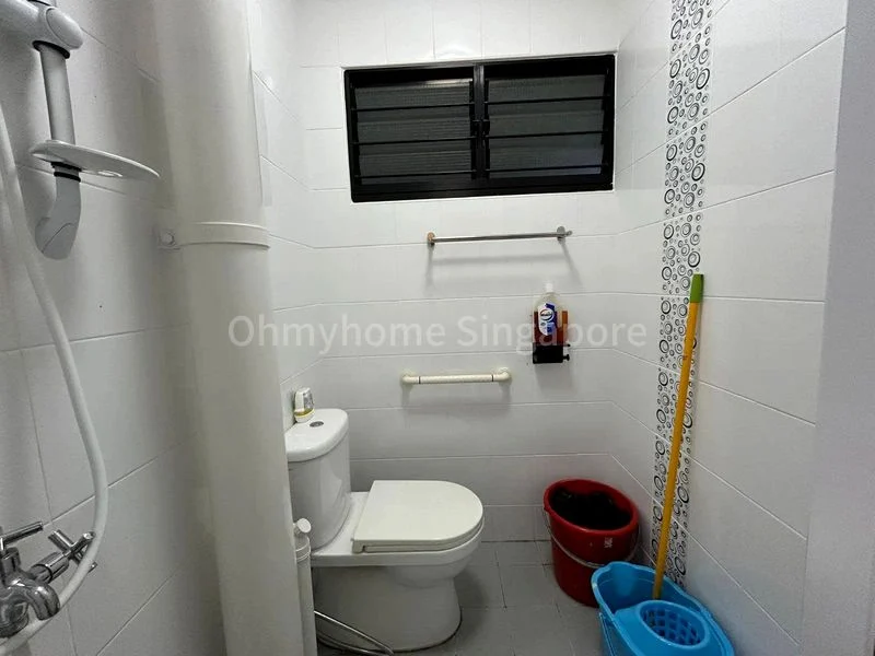 3 Room (3A) HDB for Rent in  180 Ang Mo Kio Avenue 5 - Image 9