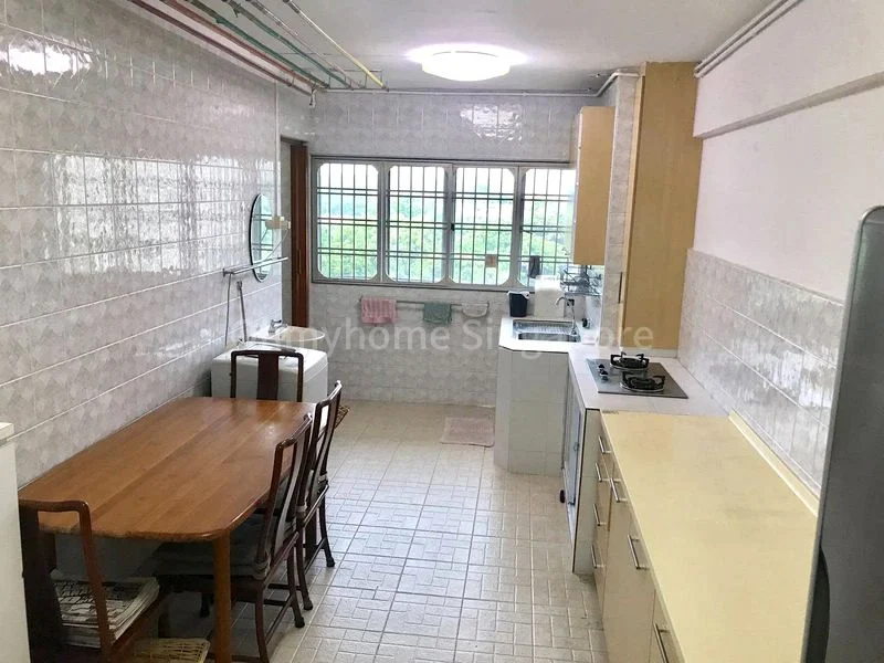 3 Room (3A) HDB for Rent in  180 Ang Mo Kio Avenue 5 - Image 5