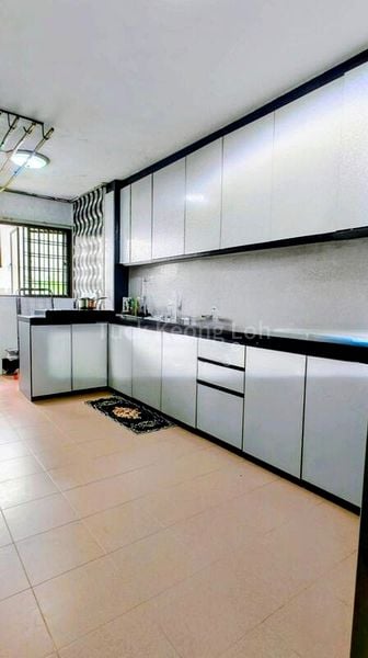 4 Room (4NG) HDB for Sale in 123 Marsiling Rise - Image 4