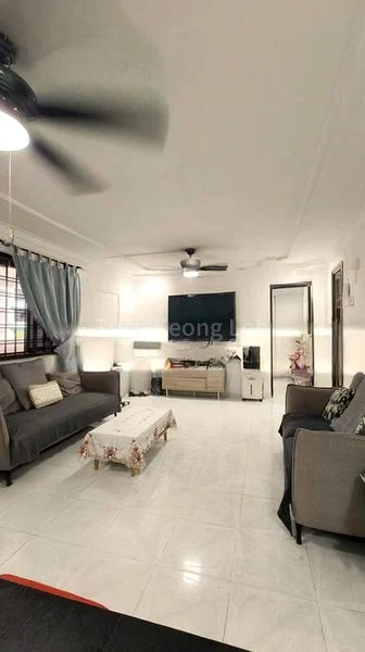 4 Room (4NG) HDB for Sale in 123 Marsiling Rise - Image 3