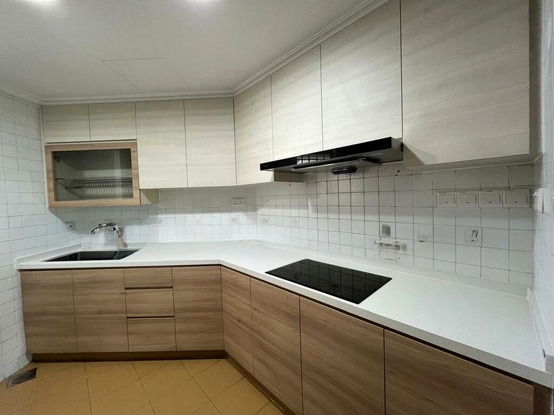 3 Bed Apartment (Condo) for Rent in  The Sierra - Image 4