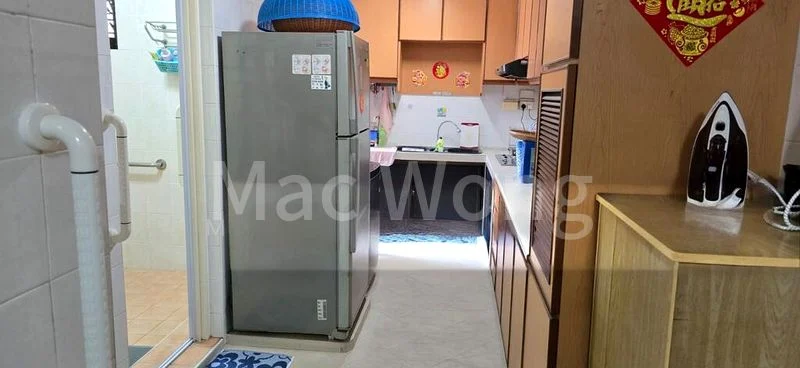 Common Room (HDB) for Rent in  12 North Bridge Road - Image 4