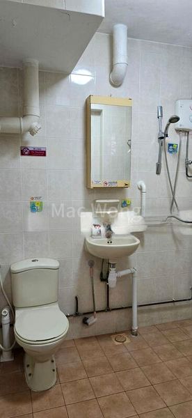 Common Room (HDB) for Rent in  12 North Bridge Road - Image 5