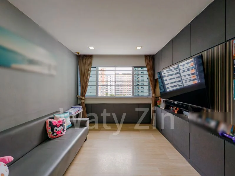 5 Room (5I) HDB for Sale in  701 Tampines Street 71 - Image 2