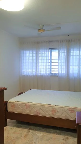 5 Room (5A) HDB for Rent in  238 Yishun Ring Road - Image 3