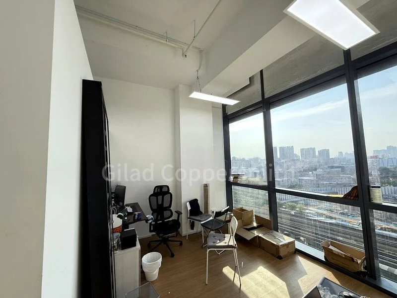 Office for Rent: Woods Square - Image 1