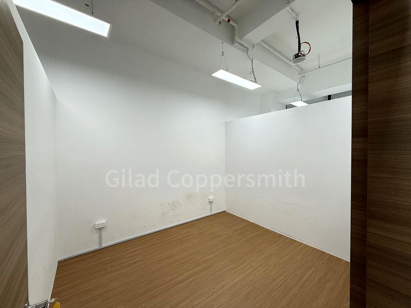 Office for Rent: Woods Square - Image 9