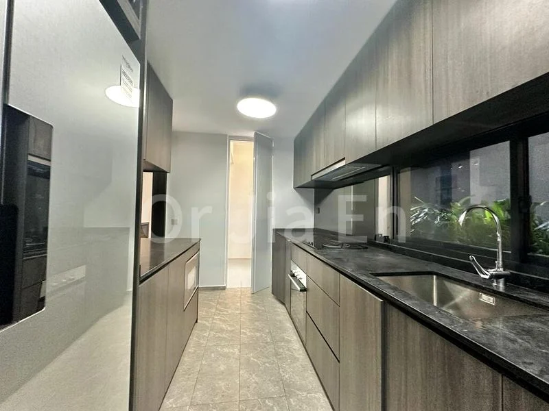 5 Bed Condo for Sale in  Park Colonial - Image 8