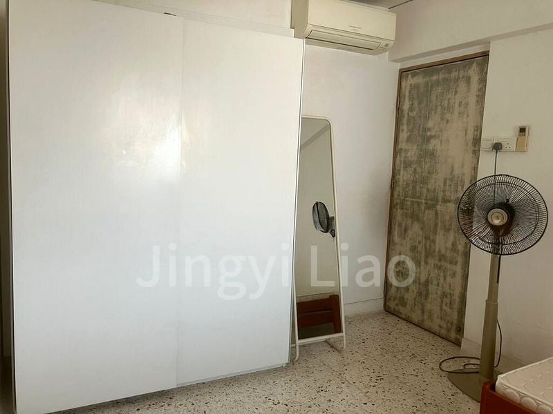 Common Room (HDB) for Rent in  509 West Coast Drive - Image 4