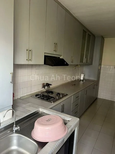Common Room (HDB) for Rent in  414 Bukit Batok West Avenue 4 - Image 2