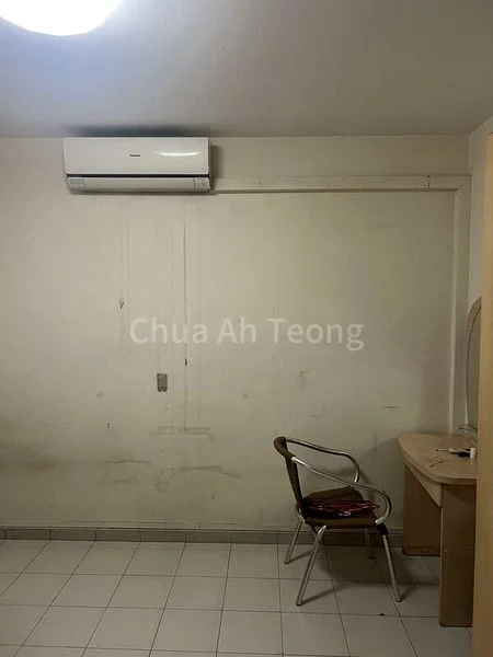 Common Room (HDB) for Rent in  414 Bukit Batok West Avenue 4 - Image 3