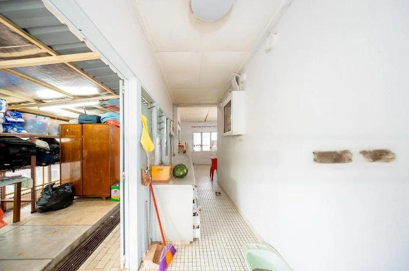 4 Bed Semi-Detached House (Landed) for Sale in Seletar Hills Estate - Image 6