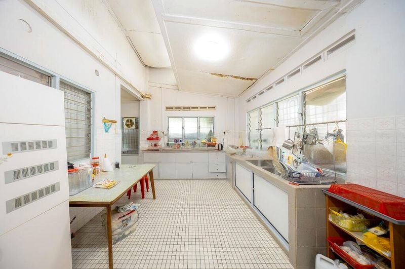 4 Bed Semi-Detached House (Landed) for Sale in Seletar Hills Estate - Image 1