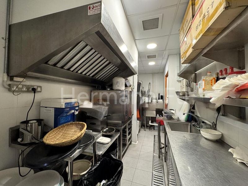 Food & Beverage for Rent: 63 Kampong Bahru Road - Image 1