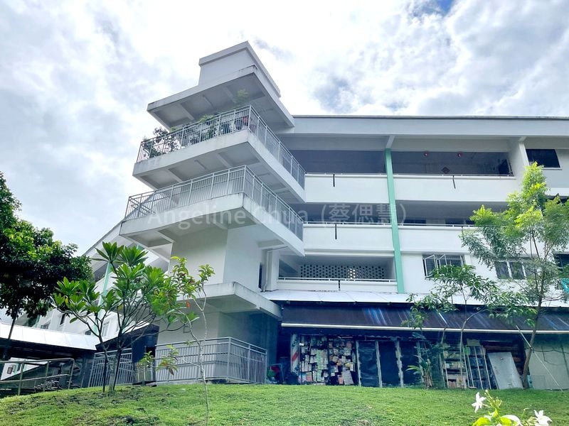 Shop / Shophouse for Rent in  Ang Mo Kio Avenue 4 - Image 1