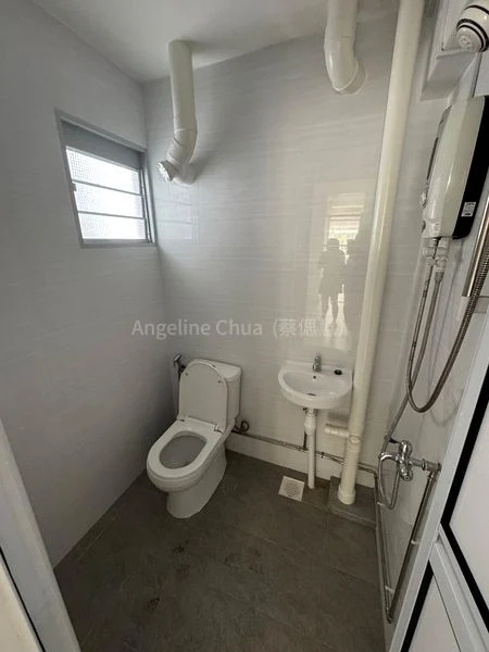 Shop / Shophouse for Rent in  Ang Mo Kio Avenue 4 - Image 7