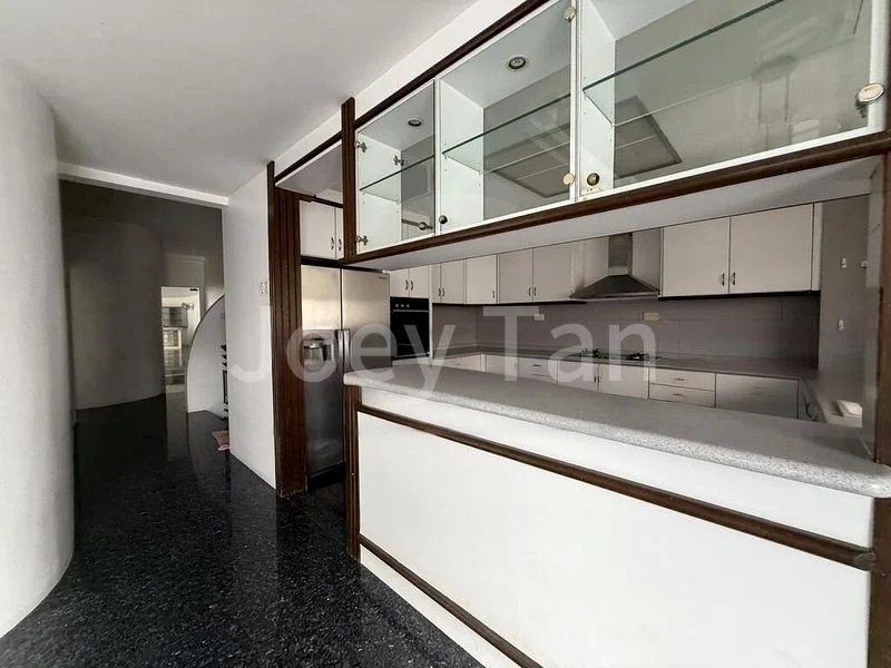 6 Bed Semi-Detached House (Landed) for Sale in East Coast Hill - Image 14