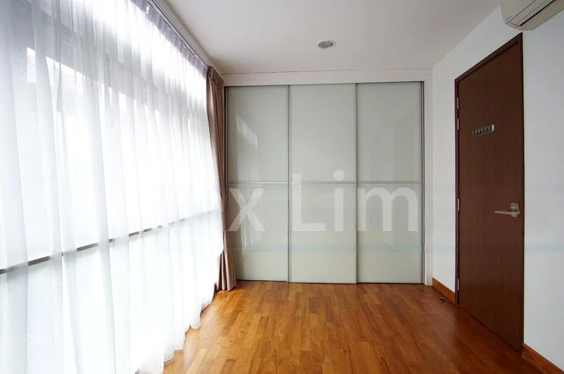 5 Bed Terraced House (Landed) for Rent in  Coronation Road West - Image 7