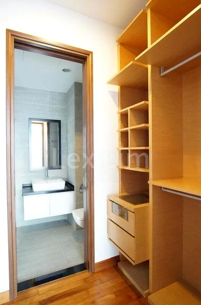 5 Bed Terraced House (Landed) for Rent in  Coronation Road West - Image 5