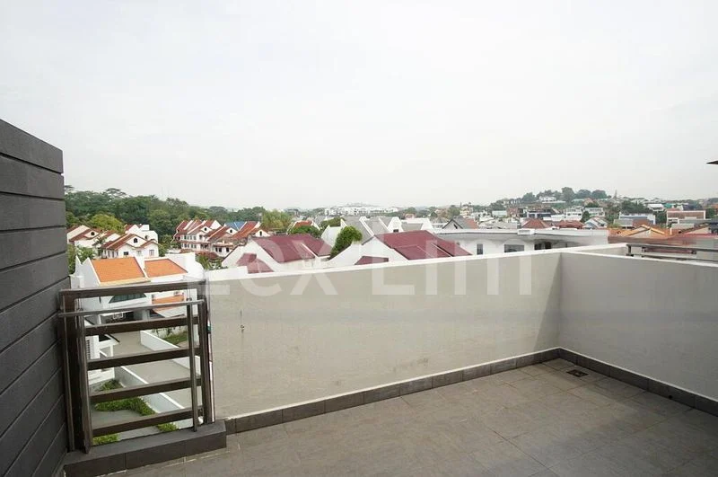5 Bed Terraced House (Landed) for Rent in  Coronation Road West - Image 8