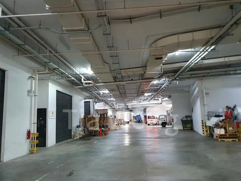 Light Industrial (B1) for Sale: Woodlands Horizon - Image 2