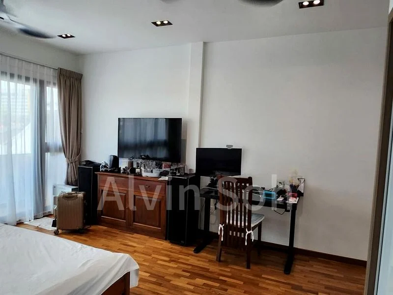 5 Bed Terraced House (Landed) for Sale in  Joo Seng Road - Image 8