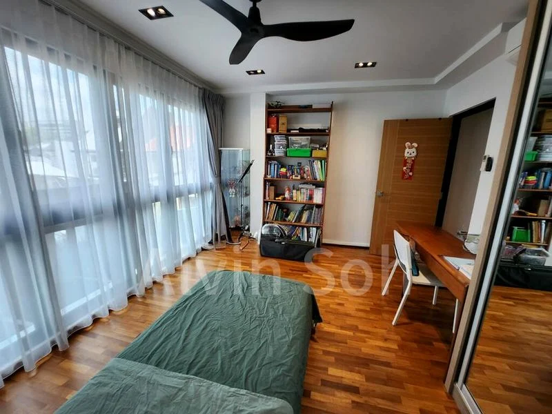 5 Bed Terraced House (Landed) for Sale in  Joo Seng Road - Image 4
