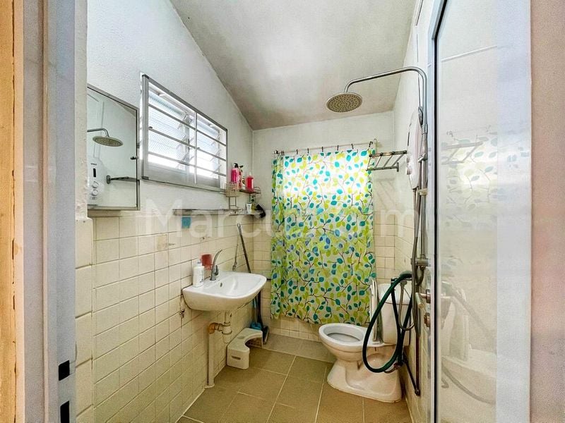 4 Bed Terraced House (Landed) for Sale in  Mount Sinai - Image 4