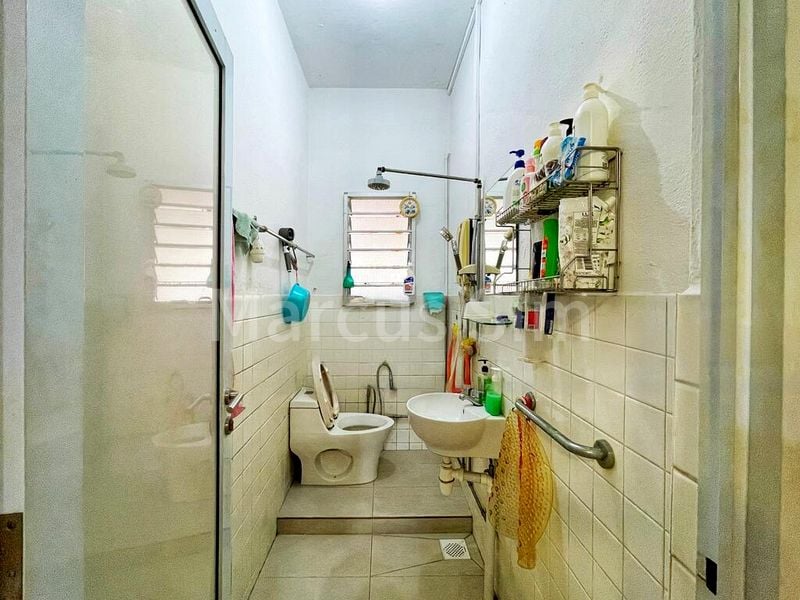 4 Bed Terraced House (Landed) for Sale in  Mount Sinai - Image 12