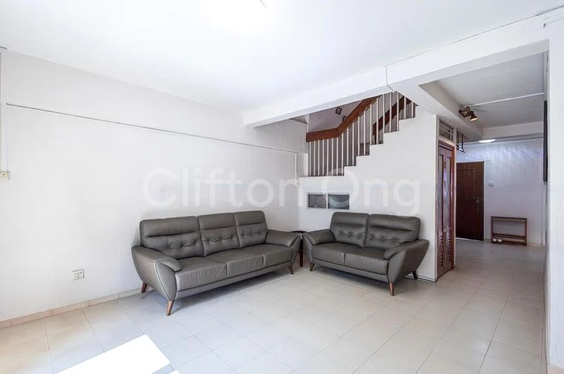 Maisonette HDB for Sale in 238 Hougang Avenue 1 - Image 13