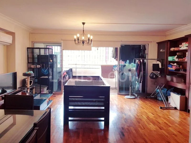 Executive HDB for Sale in  506 Pasir Ris Street 52 - Image 1