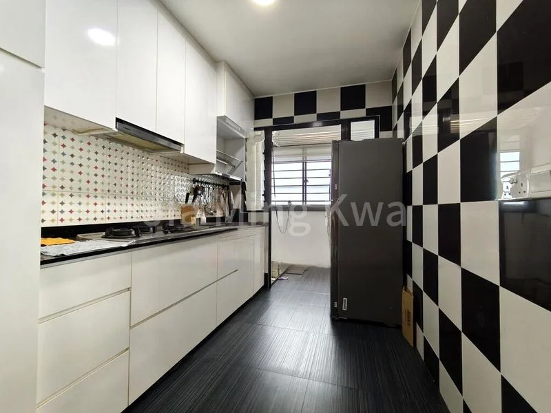 4 Room (4A) HDB for Rent in  335B Yishun Street 31 - Image 2