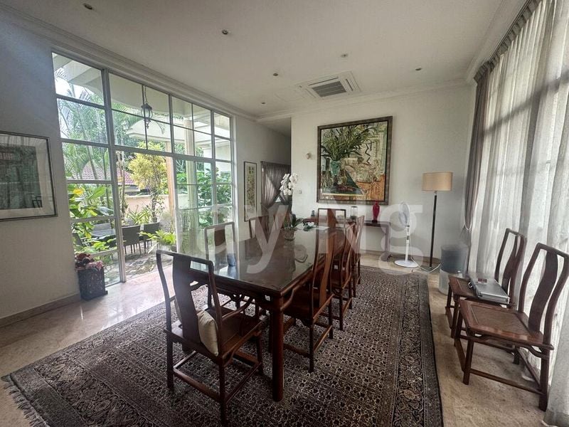 5 Bed Bungalow (Landed) for Sale in Merryn Road - Image 1