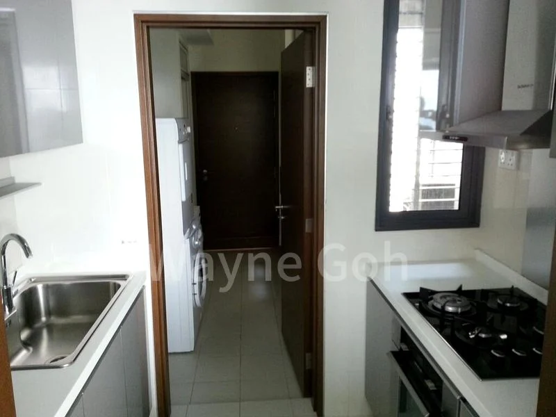 3 Bed Condo for Rent in  The Suites At Central - Image 3