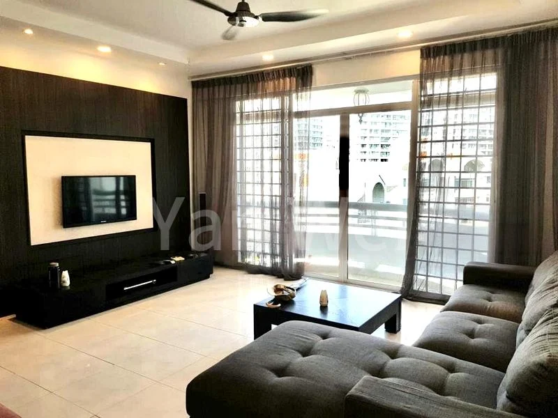3 Bed Condo for Sale in Elias Green - Image 1