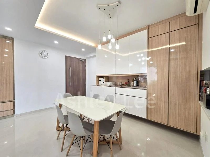 3 Bed Executive Condo for Sale in  Treasure Crest - Image 2