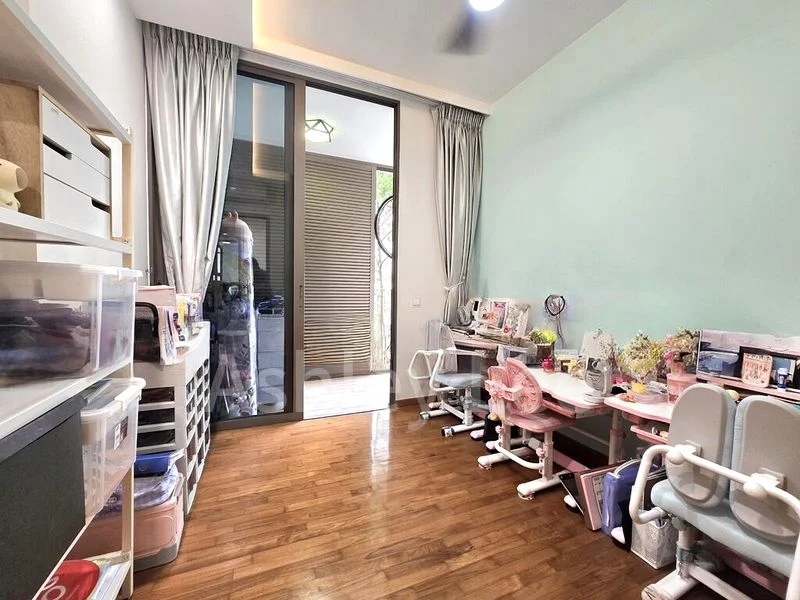 3 Bed Executive Condo for Sale in  Treasure Crest - Image 6