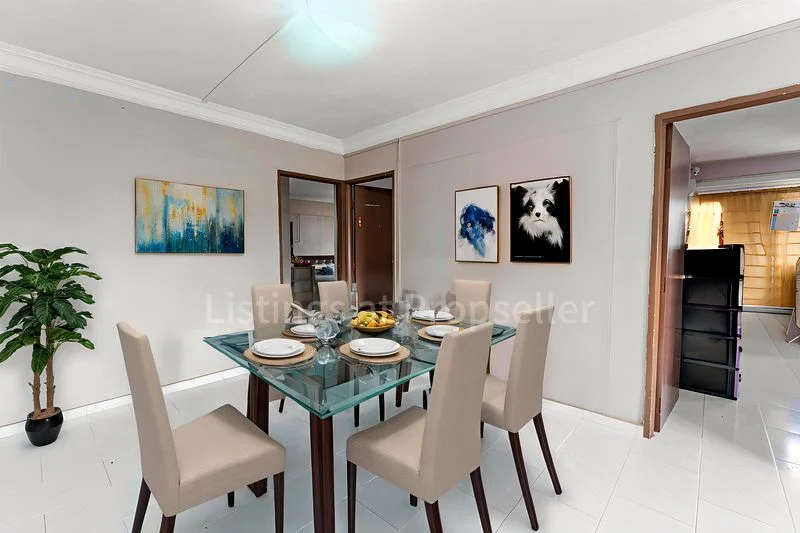 5 Room (5I) HDB for Sale in 831 Woodlands Street 83 - Image 3