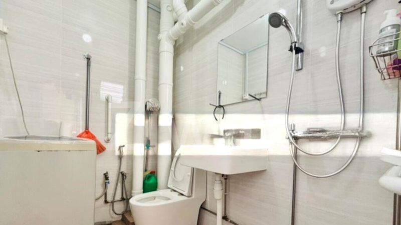 Common Room (HDB) for Rent in 144 Teck Whye Lane - Image 1