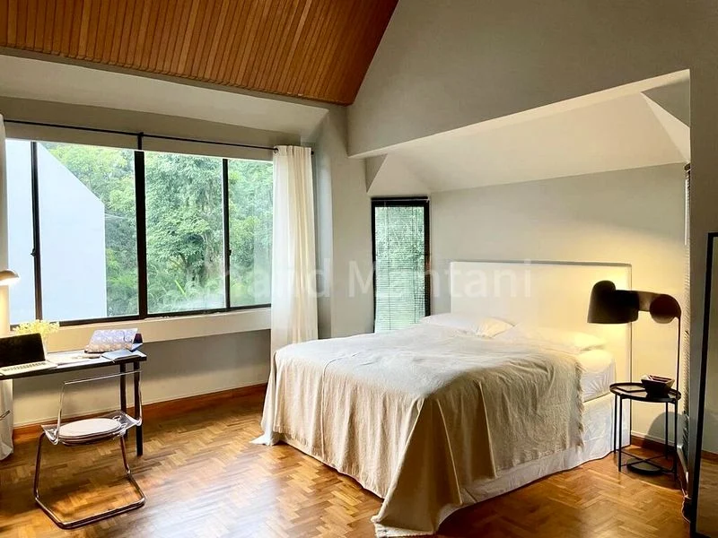 2 Bed Walk-up Apartment (Condo) for Rent in  Dynasty Garden Court 2 - Image 4