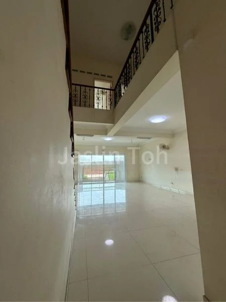 5 Bed Walk-up Apartment (Condo) for Sale in  Beng Tong Mansion - Image 4