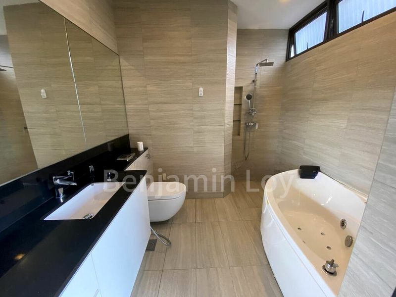 3 Bed Apartment (Condo) for Rent in  Kuie Pong Loft - Image 5